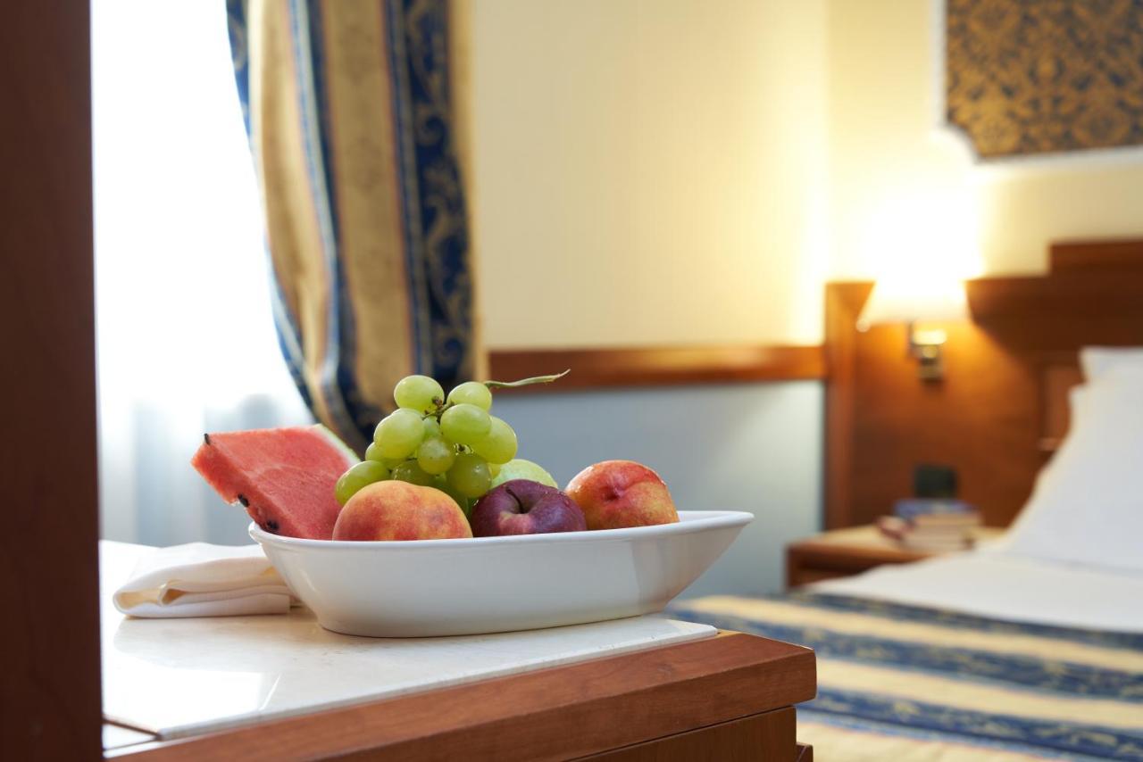 Hotel Ristorante La Piana Telese Terme Luaran gambar