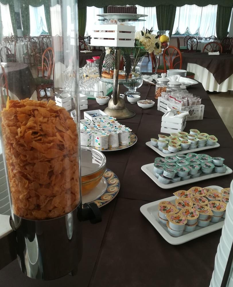 Hotel Ristorante La Piana Telese Terme Luaran gambar