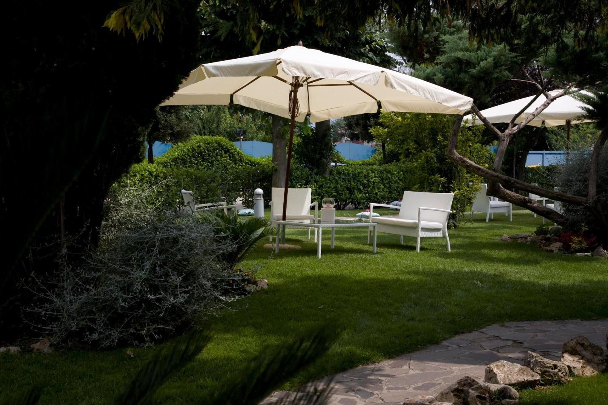 Hotel Ristorante La Piana Telese Terme Luaran gambar