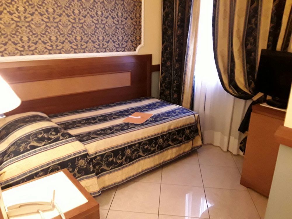 Hotel Ristorante La Piana Telese Terme Luaran gambar